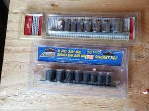 lot 77 image: 38 Drive Sockets
