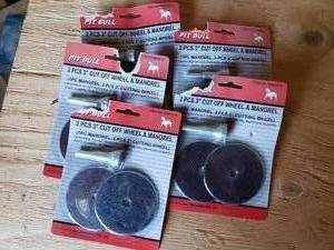 lot 120 image: Lot of 5 - 3 Cut off Wheel and Mandrel