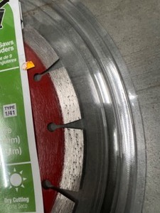 lot 19 image: Diablo - 9 Segmented Diamond Masonry Blade