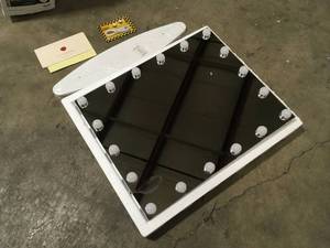lot 26 image: Hollywood Makeup Mirror, Customer returns Review all pictures