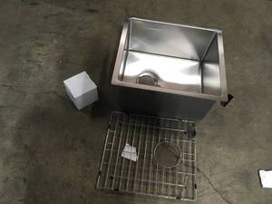 lot 28 image: Bar Sink, MENSARJOR 17 x 19 Single Bowl Kitchen Sink 16 Gauge Undermount Stainless Steel Kitchen Sink, Bar or Prep Kitchen sink (17 x 19 x 9) Customer returns Review all pictures
