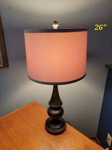 lot 12 image: Modern Candlestick Table Lamp