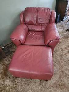 lot 3 image: Wanvog Furniture Burgundy Leather Armchair & Ottoman