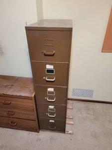 lot 83 image: Standing Office Filling Cabinet