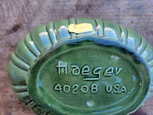 lot 46 image: Haeger Pottery, USA