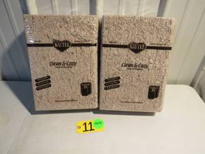 lot 11 image: 2 Pack Of 50 Liter Kaytee Clean and Cozy Small Pet Bedding