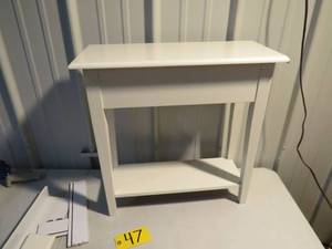 lot 47 image: Narrow Console Sofa Table - White - Drawer is Broken