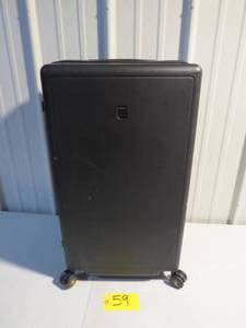 lot 59 image: Level8 La 7961 06t00 28 Inch Luminous Luggage w Spinner Wheels - Black