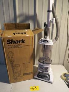 lot 63 image: Shark NV356E Navigator Lift-Away Professional Plus White