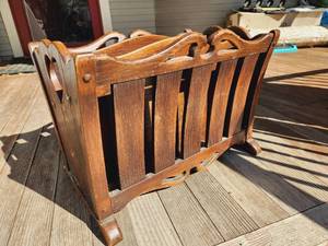 Arts & Crafts Magazine Rack
