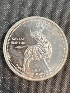 1 TROY OZ .999 FINE SILVER BULLS BEARS ROUND