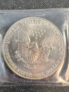 1990 AMERICAN SILVER EAGLE 1 TROY OZ .999 FINE SILVER