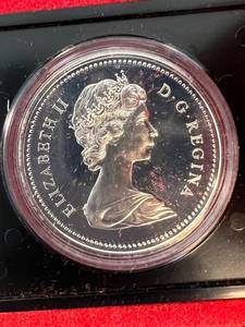 1974 WINNEPEG CANADA PROOF SILVER DOLLAR IN ORIGINAL PACKAGING