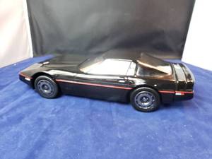 lot 29 image: Black Corvette Liquor Decanter