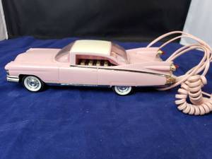 lot 32 image: 1959 Caddy Eldorado Telephone