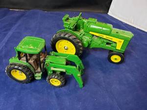 lot 103 image: Lot of 2 Ertl John Deere Tractors