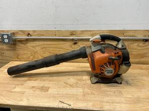 lot 63 image: STIHL BG 86 Gas Powered Leaf Blower