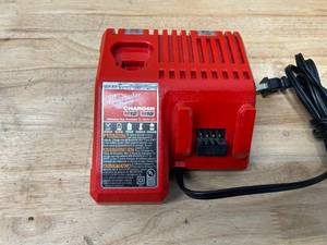 lot 70 image: MILWAUKEE M12 and M18 12-Volt18-Volt Lithium-Ion Multi-Voltage Battery Charger