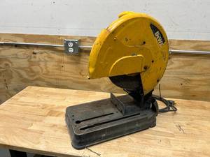 lot 18 image: DEWALT D28700 14 Chop Saw