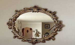 lot 1 image: Gold-Colored Framed Mirror