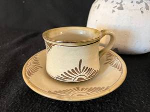 lot 54 image: 2 Clay Teacups with Saucers, Planter