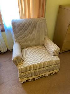 lot 105 image: Vintage Tweed MCM Armchair with Cover