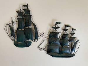 lot 130 image: Pair of 2 Vintage Boat Wall Plaques
