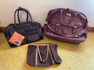 lot 131 image: Genuine Leather Duffle Bag, Sir Lawrence Duffle Bag, and Toiletries Bag