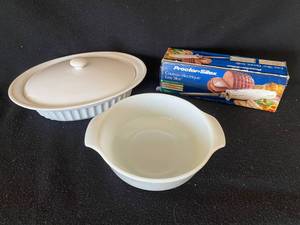 lot 154 image: Casserole Baking Dishes, Electric Carving Knife