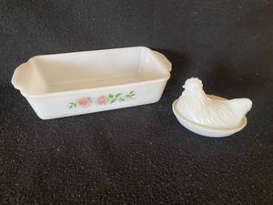 lot 157 image: Fire King White Milk Glass Baking Dish and Rooster Dish