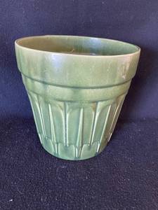 lot 180 image: Green Ceramic Pot