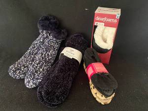 lot 210 image: Dear Foams Slipper Set, Slipper Socks and More