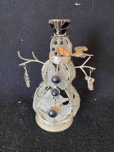 lot 223 image: Snowman Glass Tealight Candle Burner