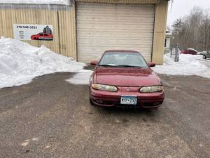 lot 6 image: 2001 Oldsmobile Alero with 134,000 miles