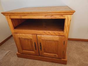 Small Oak Cabinet