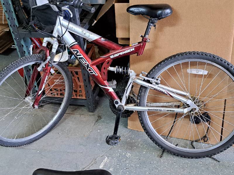 Next 26 Shimano 18 speed Mountain Bike 18 Red Silver Frame City of Minnetonka Seized Property Sale K BID