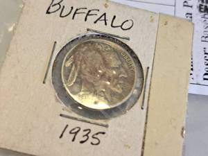 lot 1099 image: 1935 Buffalo Nickel Coin