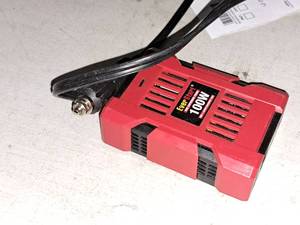 lot 228 image: Ever Start 100W Auto Inverter