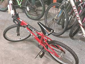 lot 1167 image: Next Cobra 20 Mens Single-speed BMX Bike 12 Red Frame
