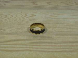 lot 94 image: Invicta Jewelry Mens Stainless Steel Gold Color Carbon Fiber Inlay Ring Size 10