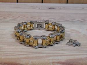 lot 115 image: Invicta Jewelry Mens Choice of Length Stainless Steel Bicycle Chain Bracelet