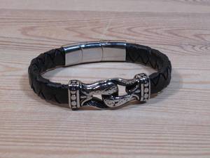 lot 126 image: Invicta Jewelry Mens 8.5 Stainless Steel & Braided Leather Bracelet