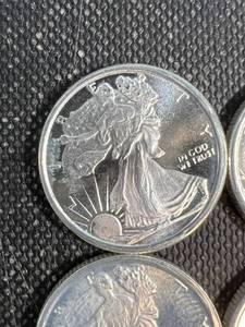 1 TROY OZ .999 FINE SILVER (4 X � oz ROUNDS)