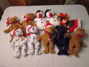 Decorate the mantel with this lot o...