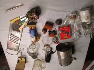 Lot of Vintage and antique Collecti...