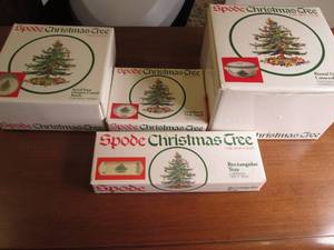 Assortment of Spode Christmas Tre...