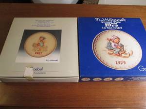 Goebel M.J. Hummel Collectible Annu...