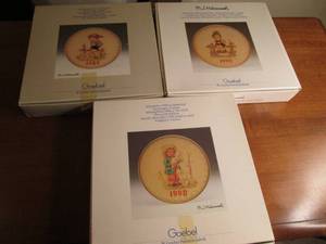 Goebel M.J. Hummel Collectible Annu...