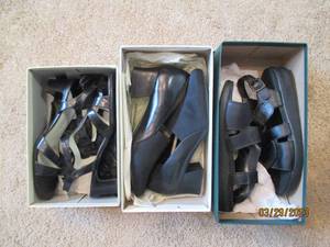 Womens size 8 Naturalizer short he...