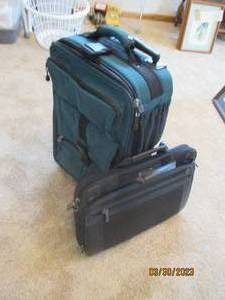 Tour suitcase with small lock and k...